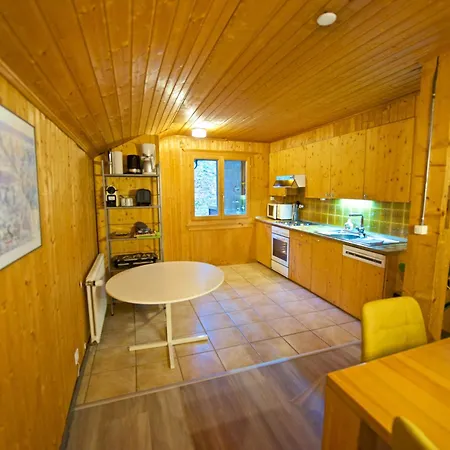 L'observatoire Des Alpes, Les Crosets